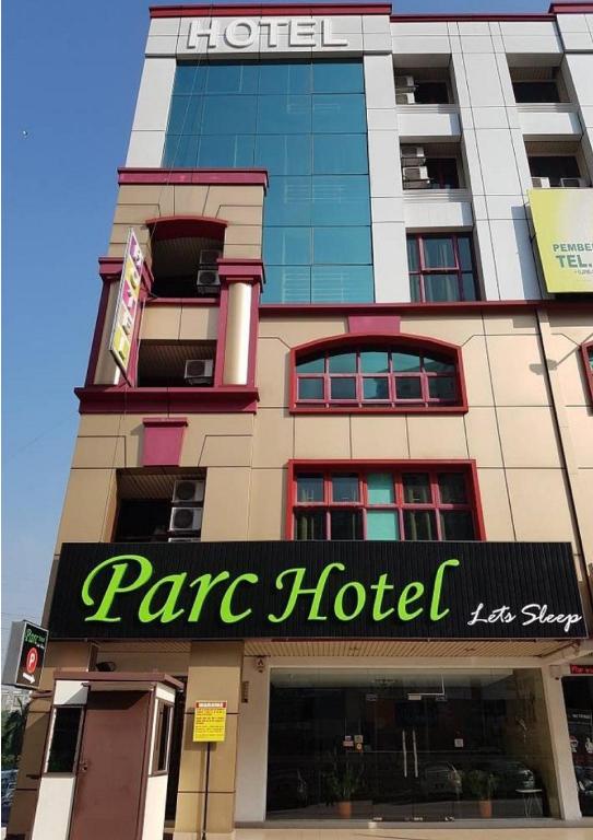 Parc Hotel Pelangi Damansara 1/26