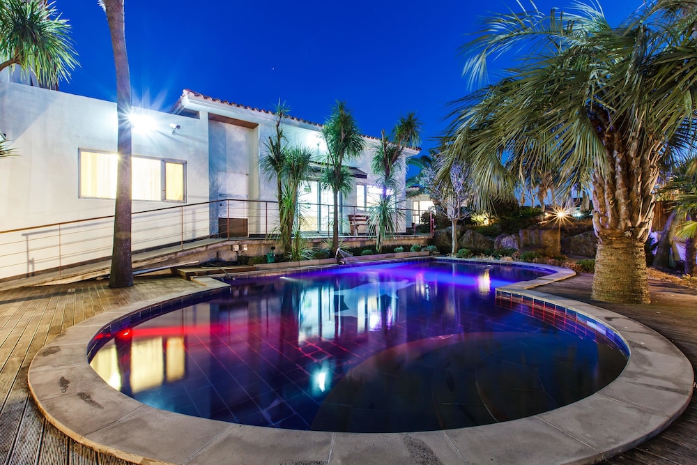 Harmony Resort 55/56