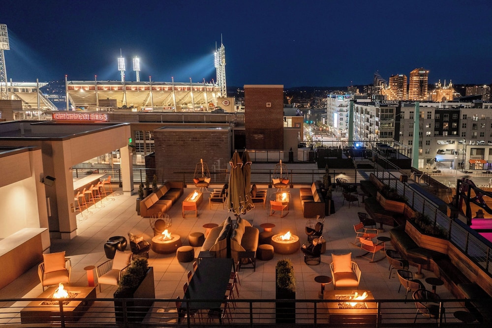 Moxy Cincinnati Downtown 5/50
