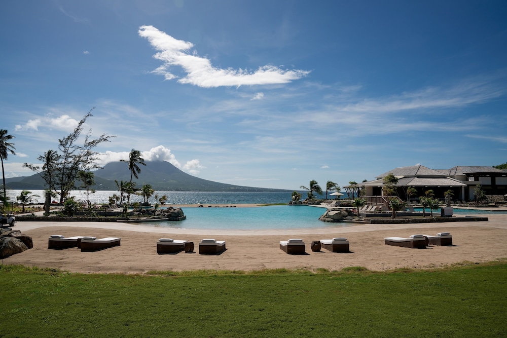 PARK HYATT ST. KITTS 72/74