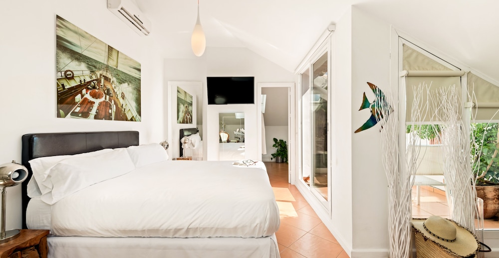Molo 44 Suites Puerto Banus 27/85