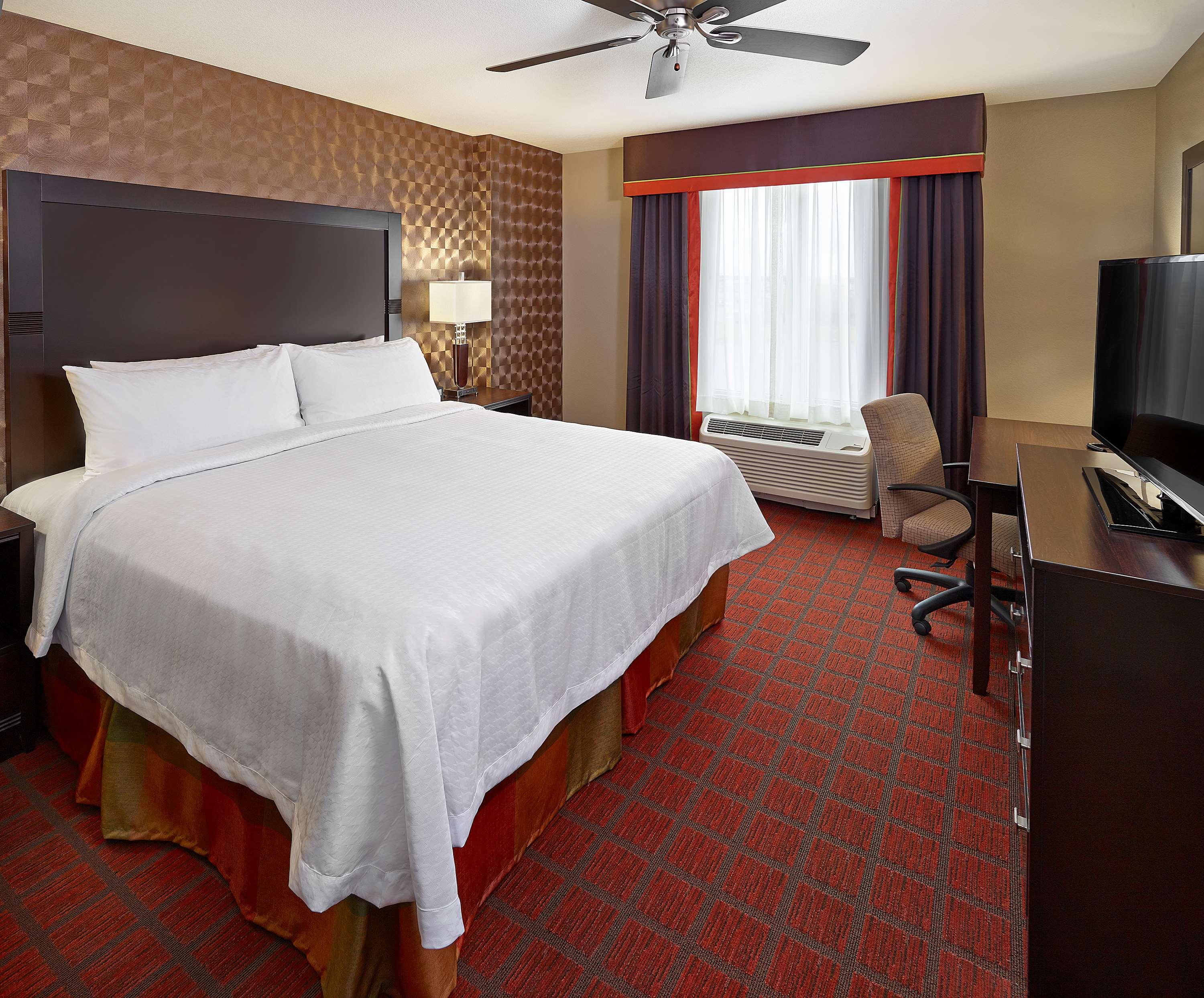 ROOM, KING BED, ACCESSIBLE