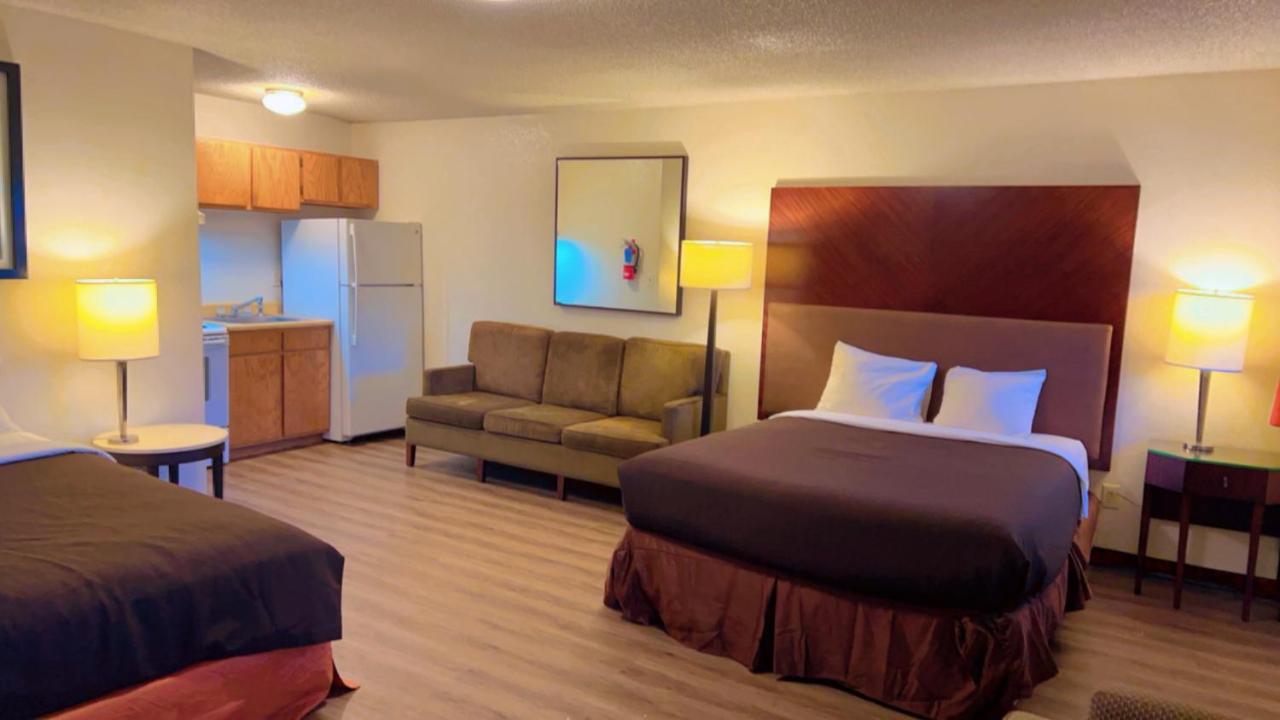 Efficiency, Suite, 2 Queen Beds