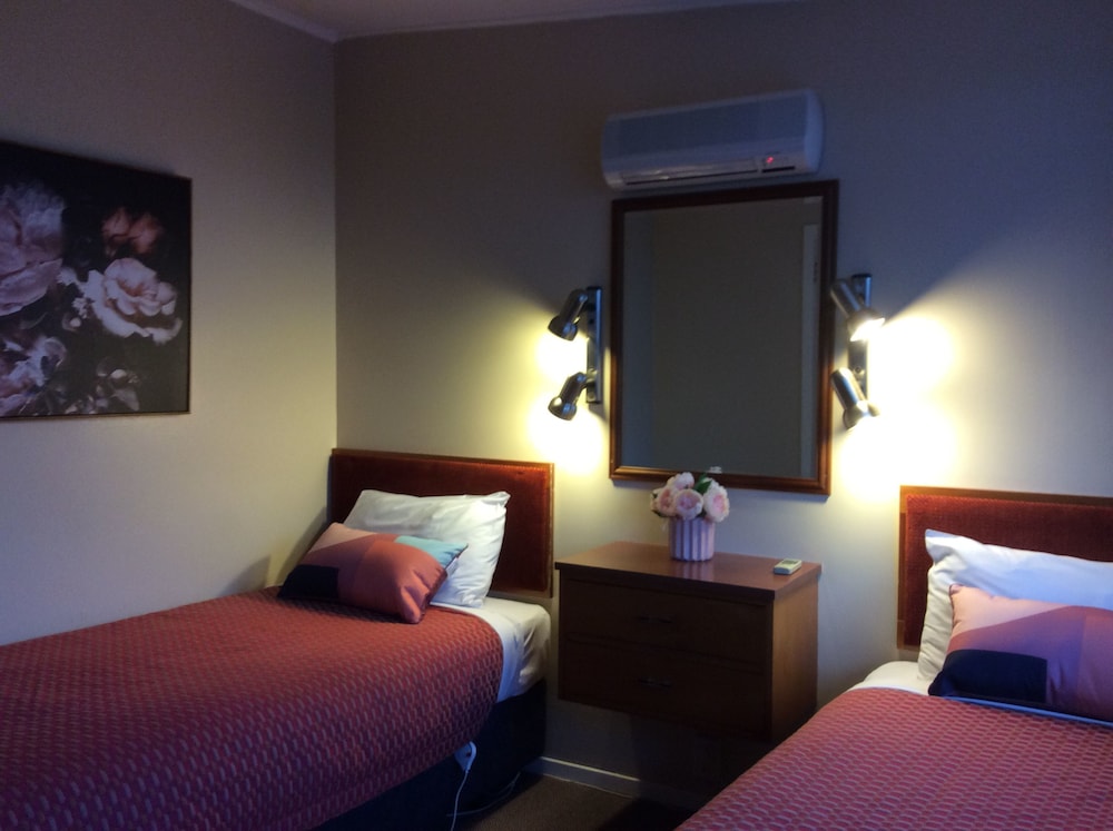 AAA Marlin Motel 17/50