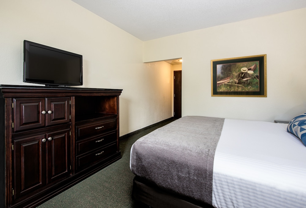 Savannah House Hotel 11/64