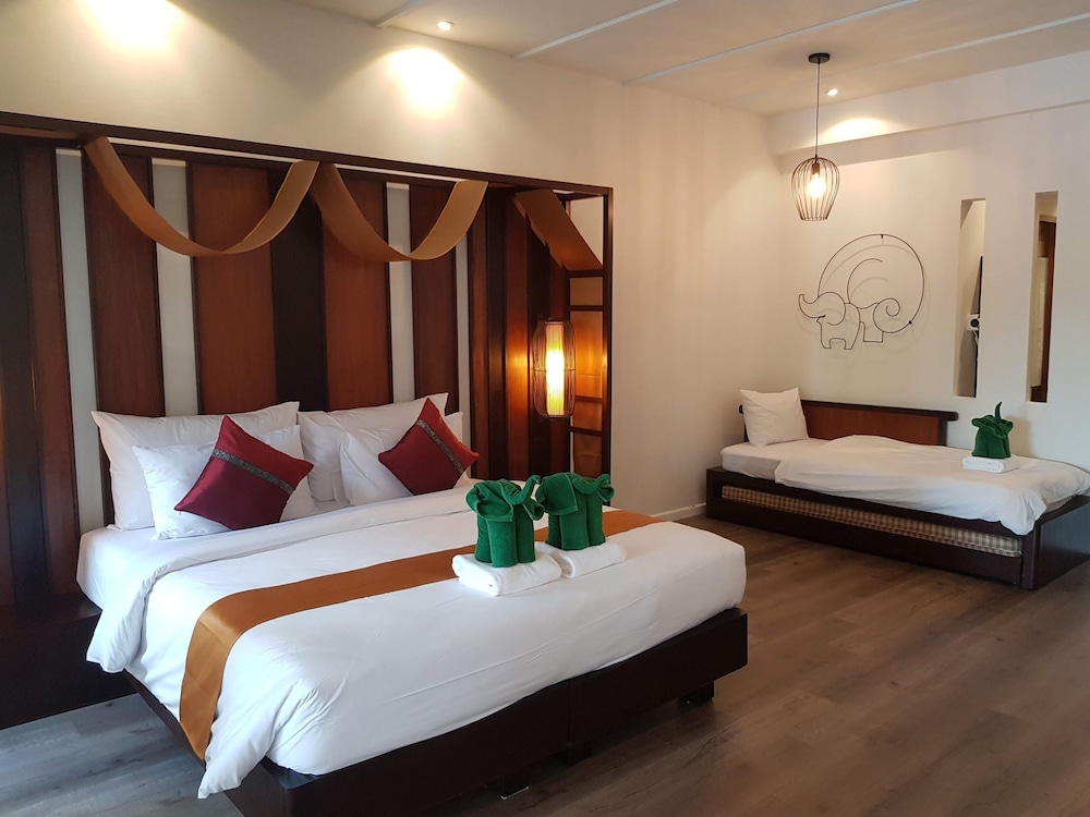 Ayara Villas 24/68