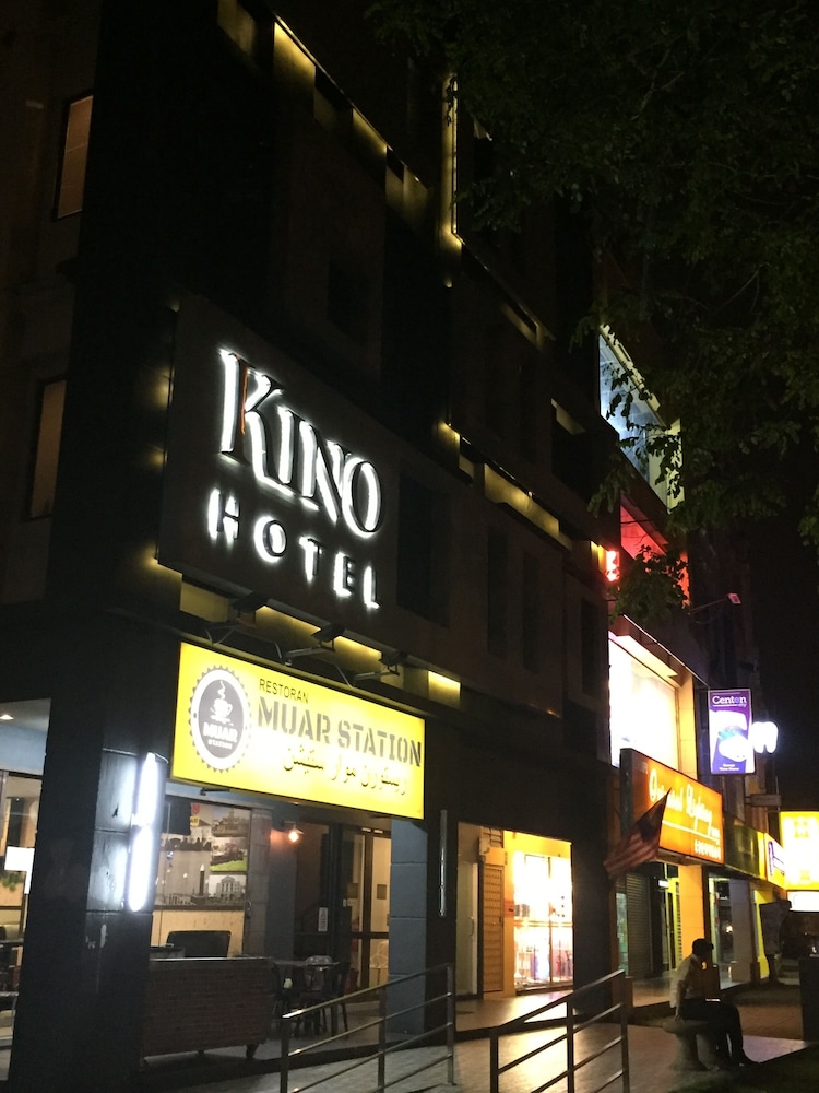 KINO HOTEL 3/51