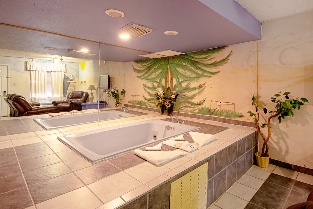 Economy Inn Suites 40/44