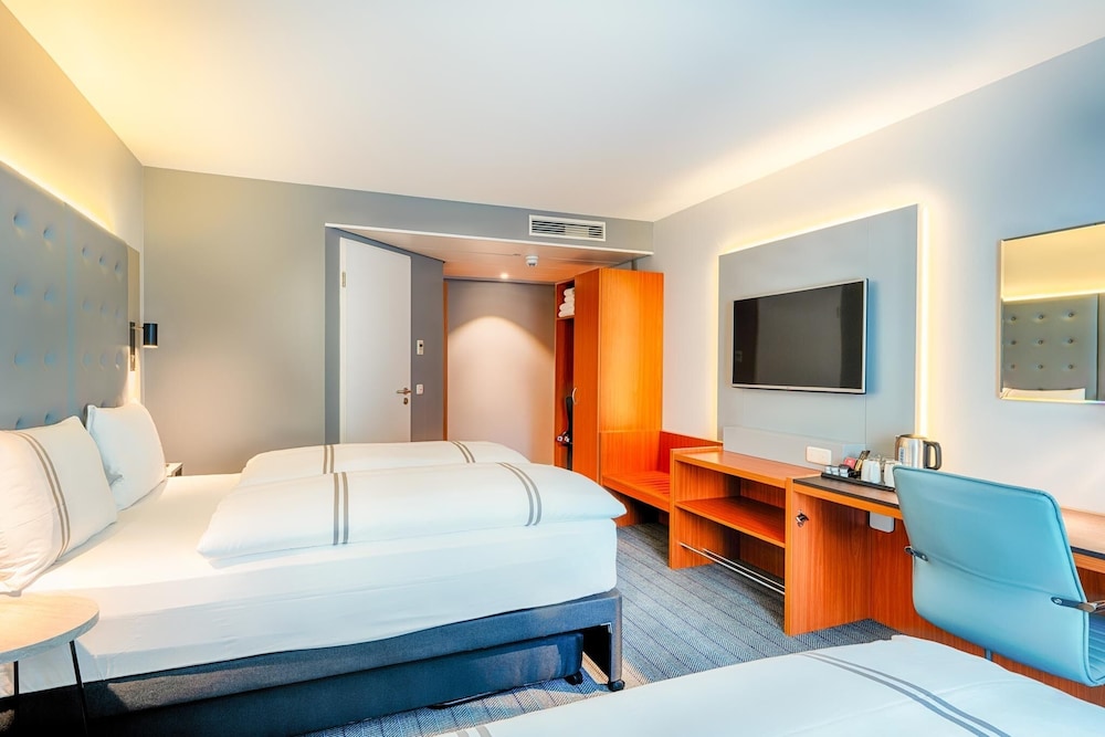 Premier Inn Frankfurt City Europaviertel 26/56