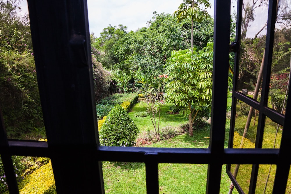 Hope Gardens Guest House 15/29