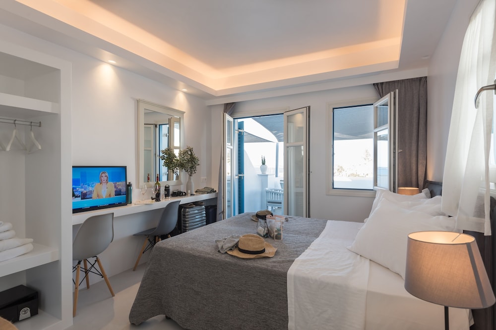 Alexandros Studios And Apartments 28/76
