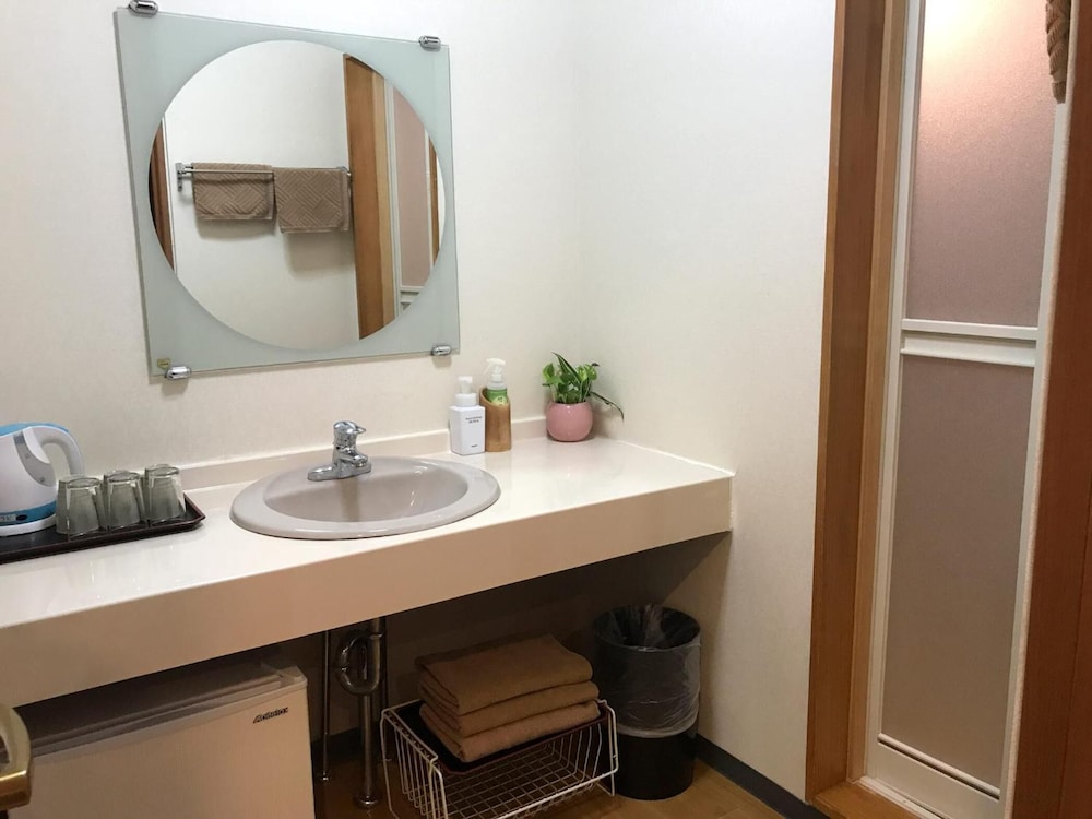 E Hotel Warabi 36/39