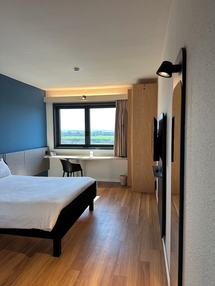 Ibis Roma Fiera 15/50