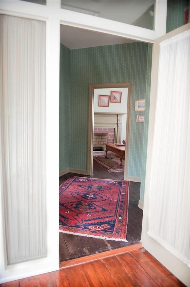 Frederick House 3/50