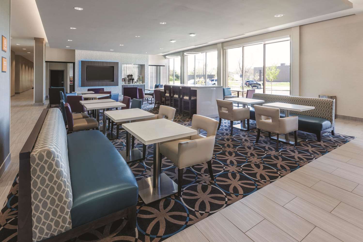 La Quinta Inn & Suites By Wyndham Terre Haute 34/44