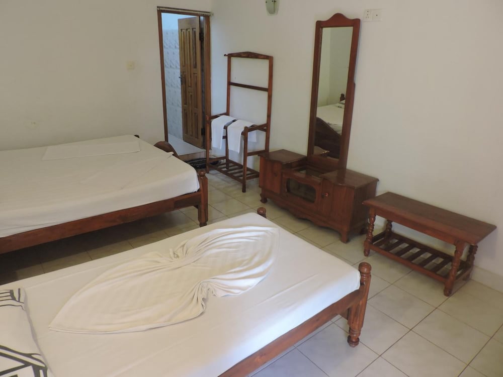 Sea View Beach Hotel 14/47