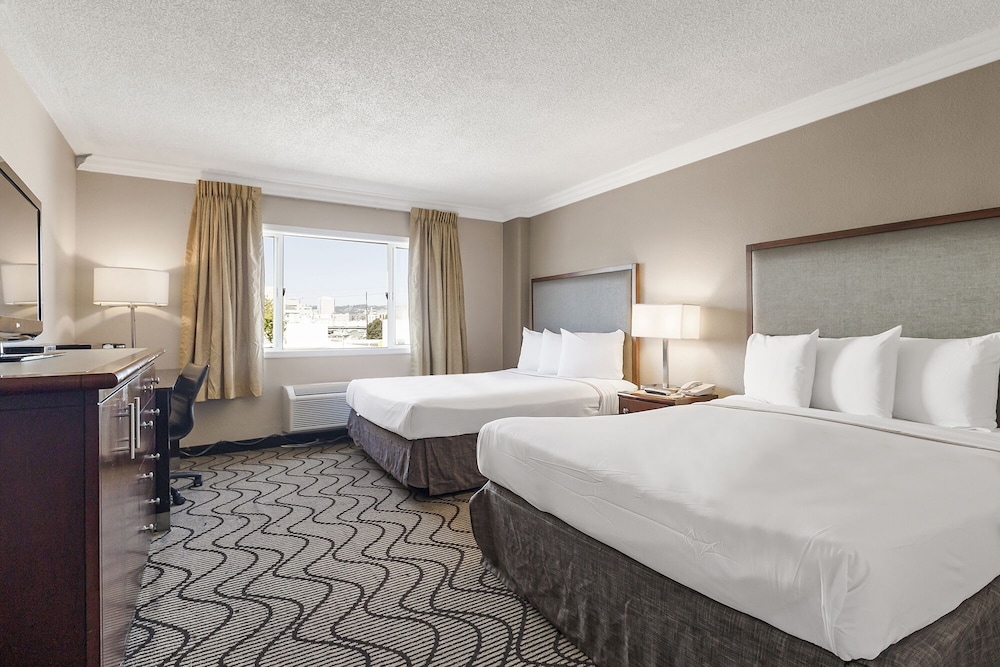 JACK LONDON INN 15/53