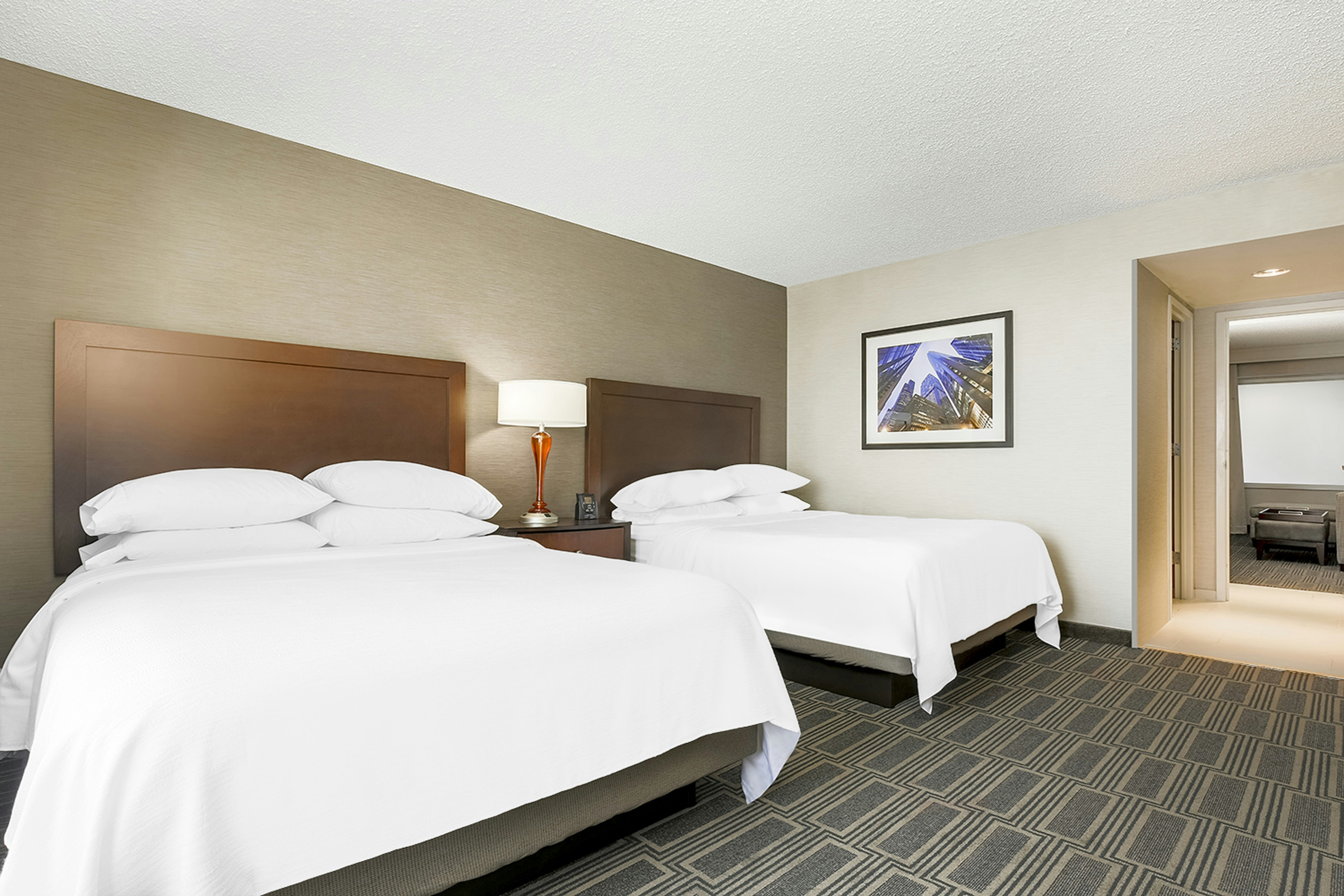 Suite, 2 Queen Beds, Accessible