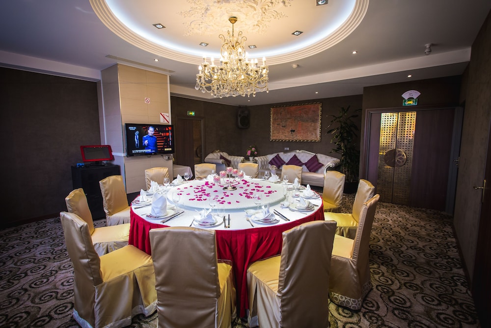 HUATIAN CHINAGORA HOTEL 51/63