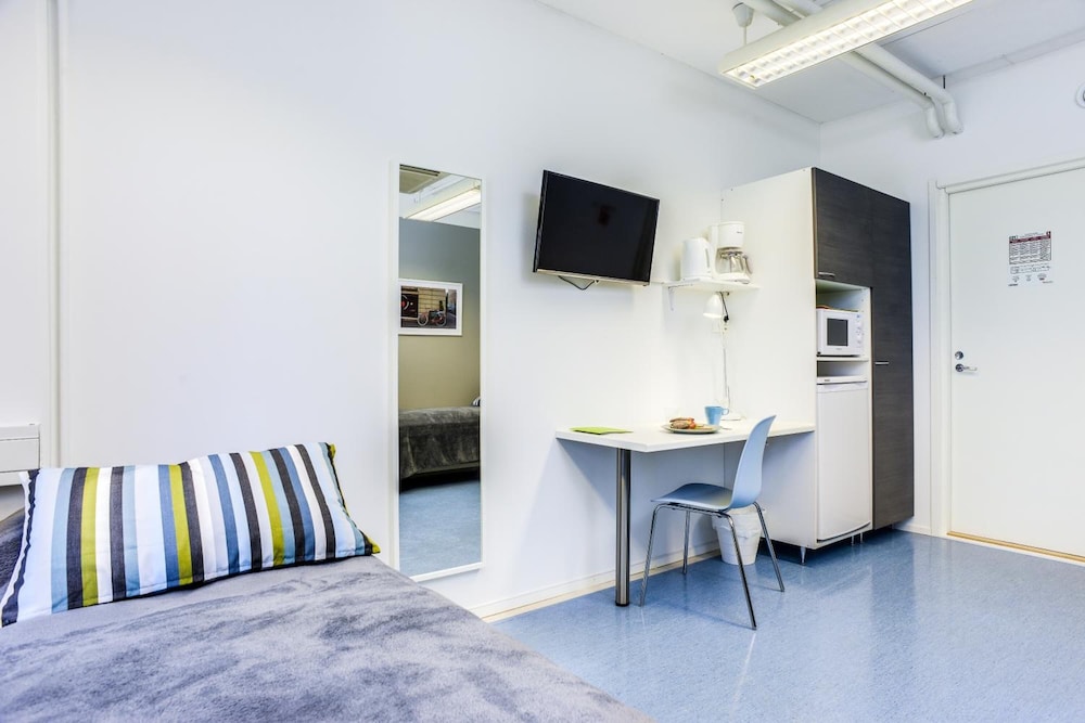 FORENOM HOSTEL VANTAA AVIAPOLIS 20/27