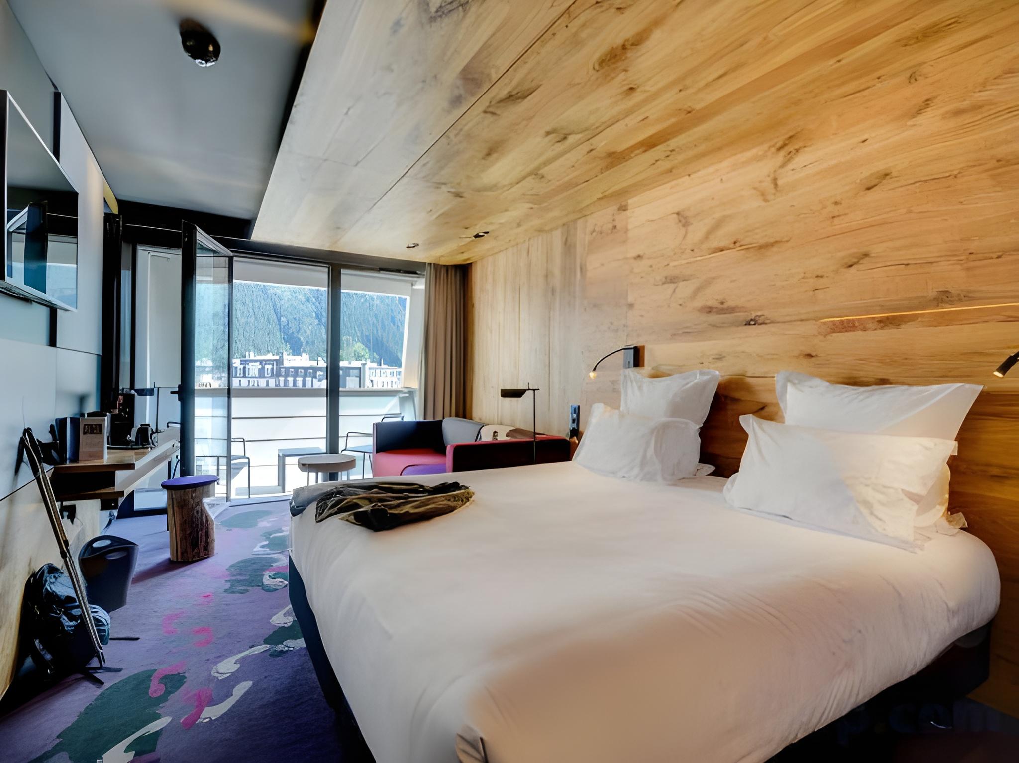 Superior, Family, Mont Blanc View, Balcony