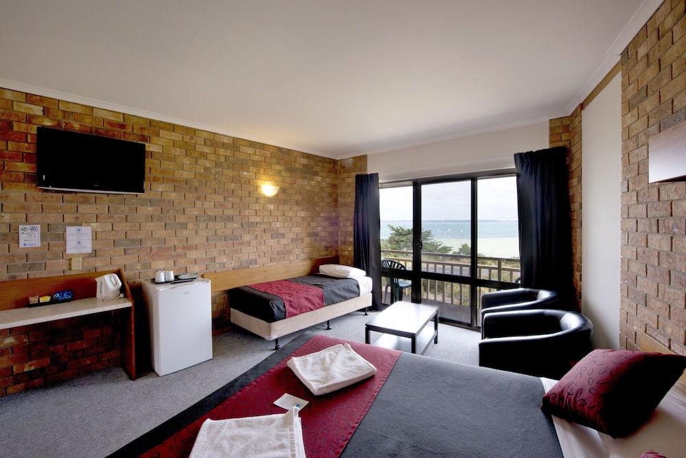 Kangaroo Island Seaside Inn 37/67