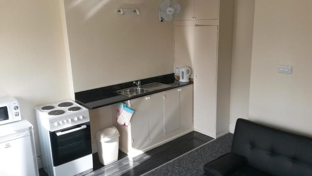 Brampton Guest House 3/50