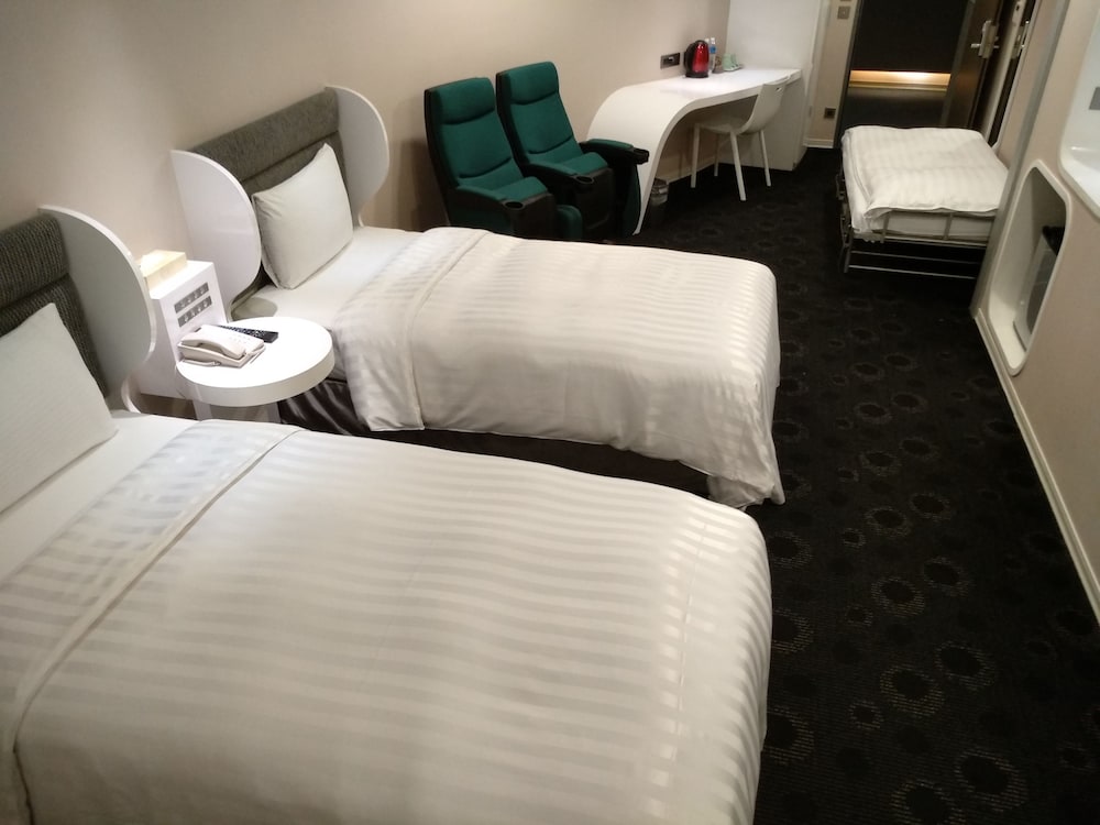 Ximen Airline Hotel 22/45