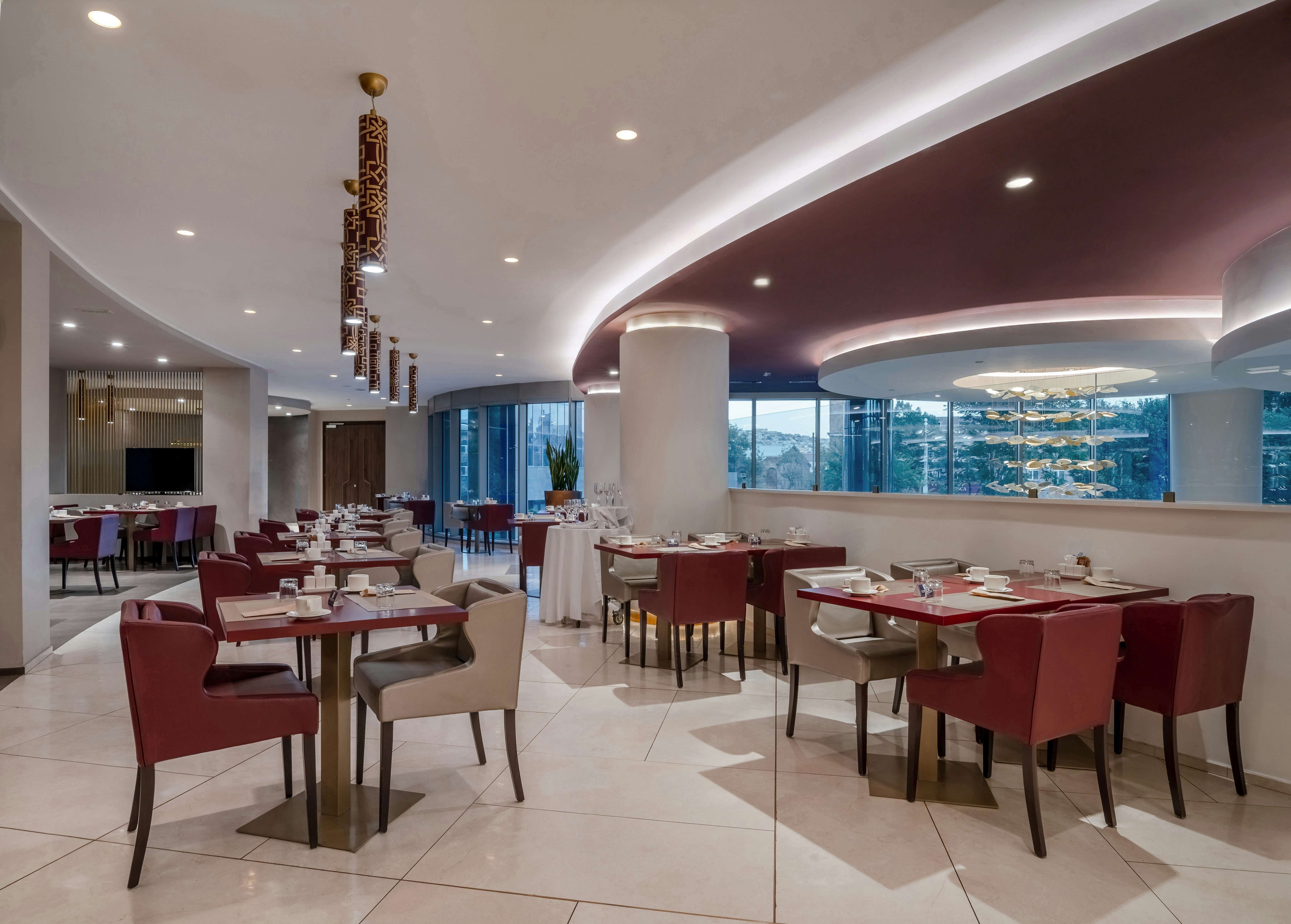 Doubletree By Hilton Hotel Yerevan City Centre 51/67