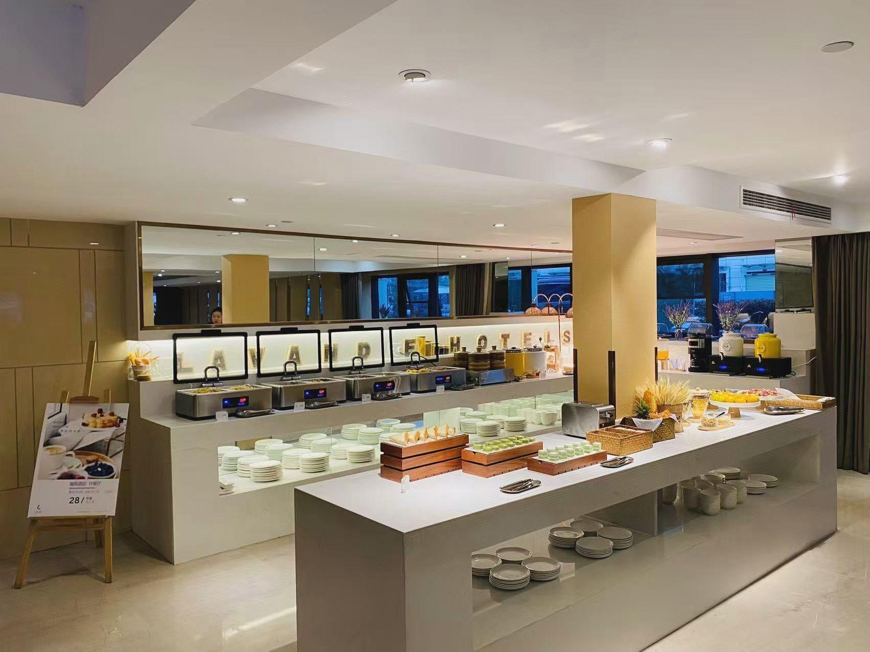 Li Feng Hotel (Wuhan Jinyinhu store) 11/49