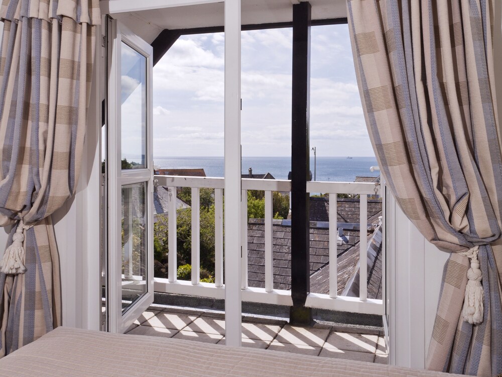 Rosemullion Hotel - Guest house 12/24