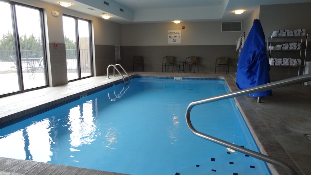 swimming pool spa