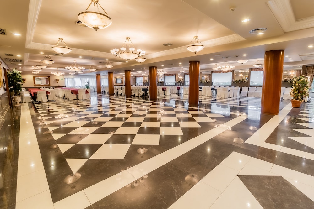 Alhama Hotel 8/64