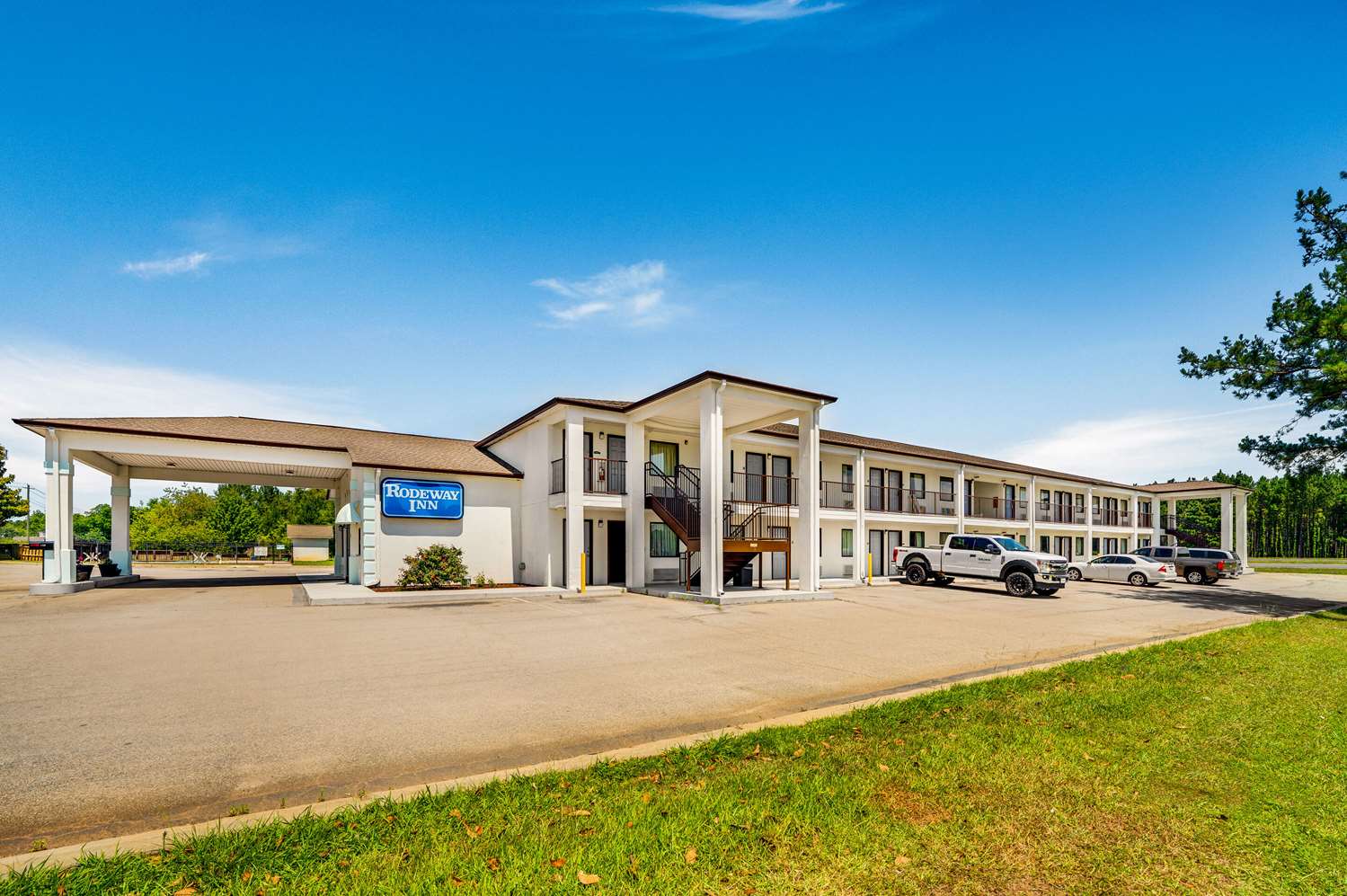 Rodeway Inn Sandersville, GA 38/39