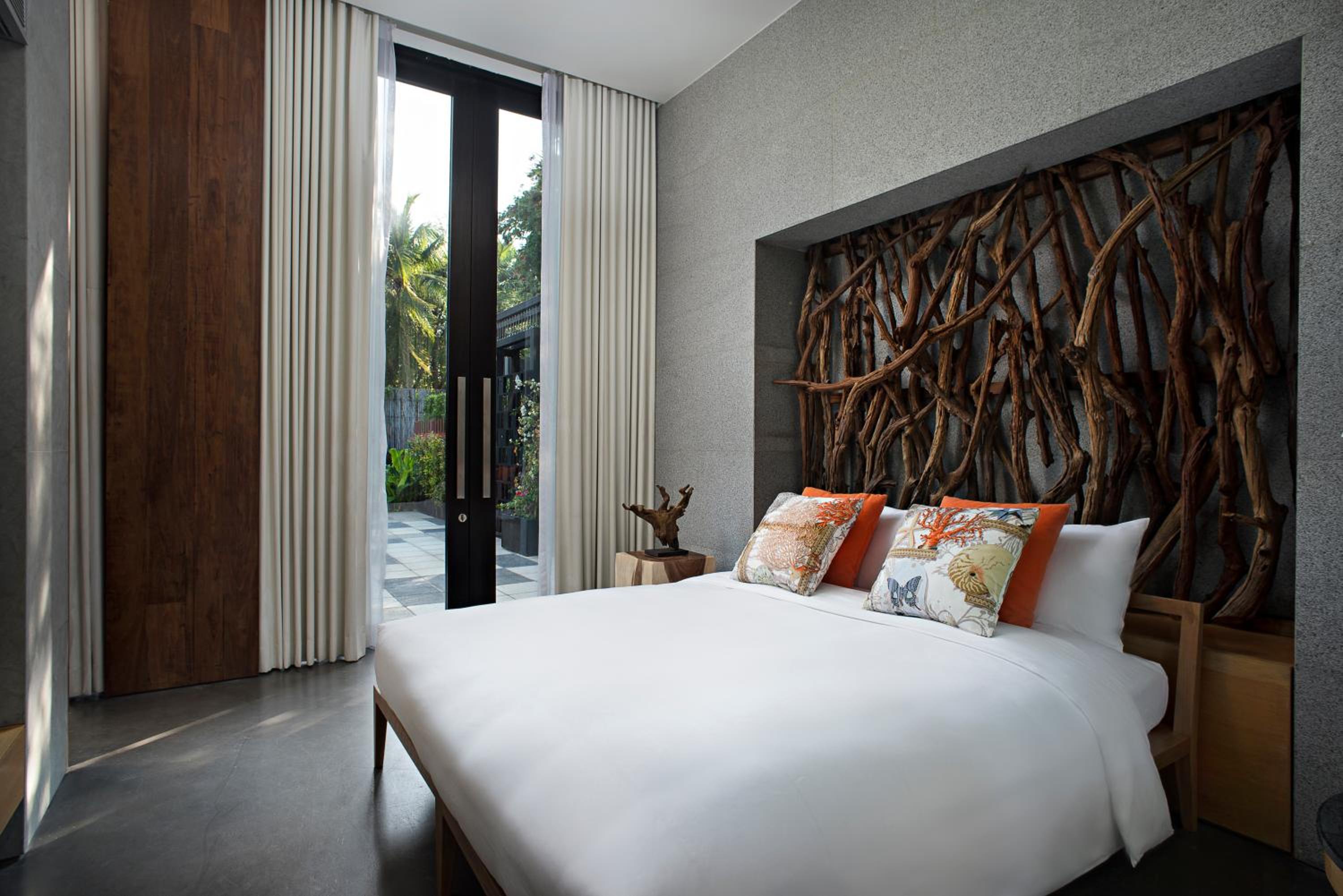 2 Bedrooms, Villa, King Bed, Beach Front, Private Pool