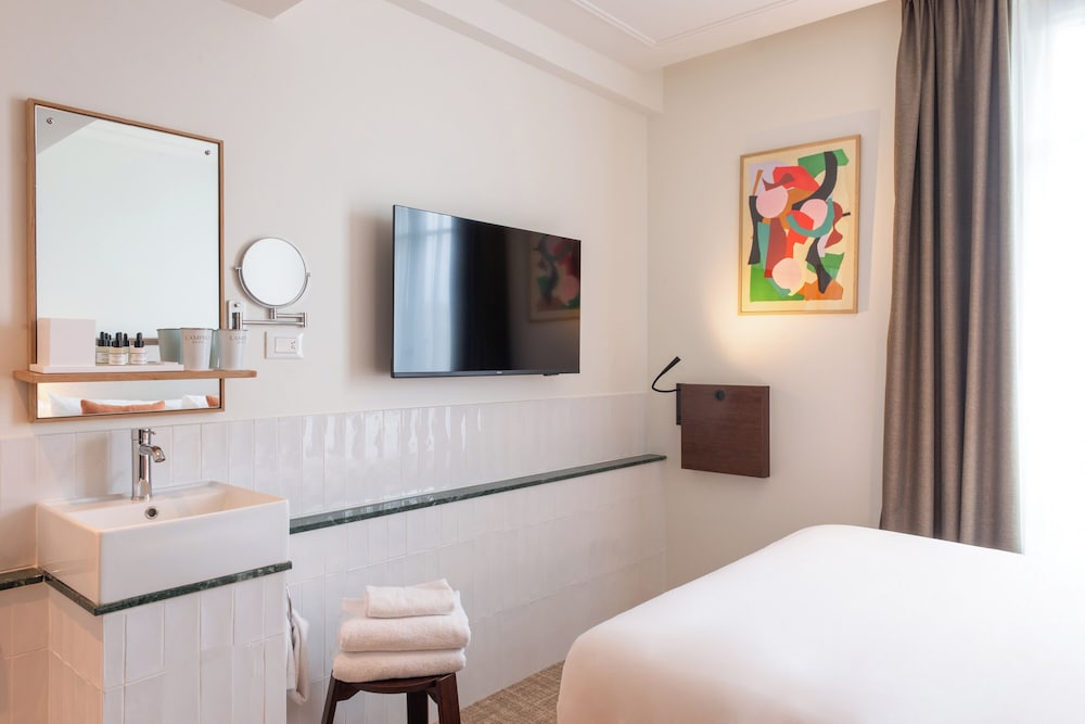 غرفة قياسية بسرير مزدوج، Hotel Lampika 3/5