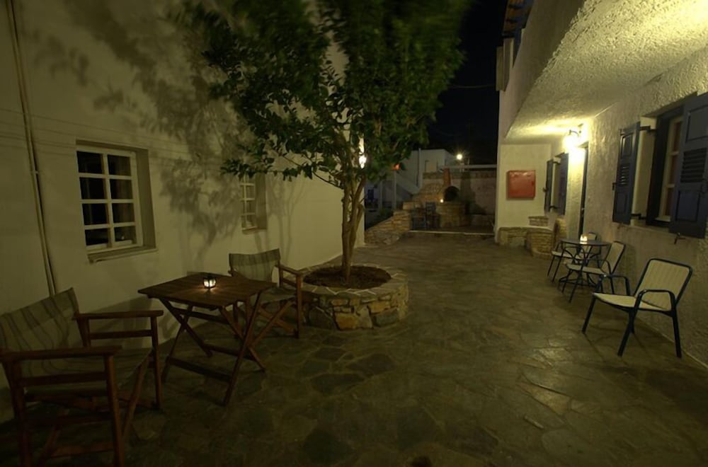 Aphrodite Hotel Apartments 24/37