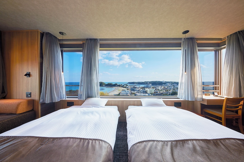 Luxury, Suite, Twin Beds, Ocean View, Sauna
