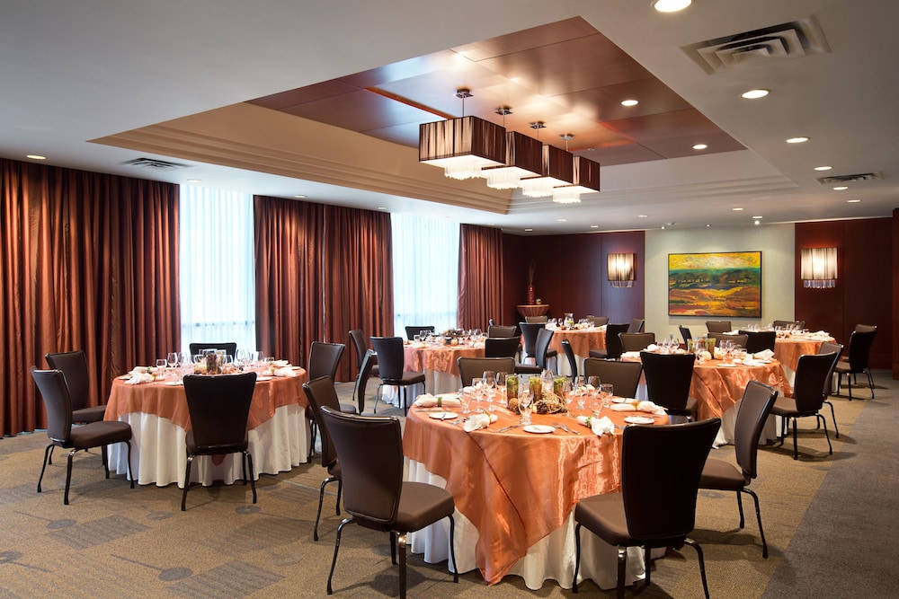 The Listel Hotel 50/54