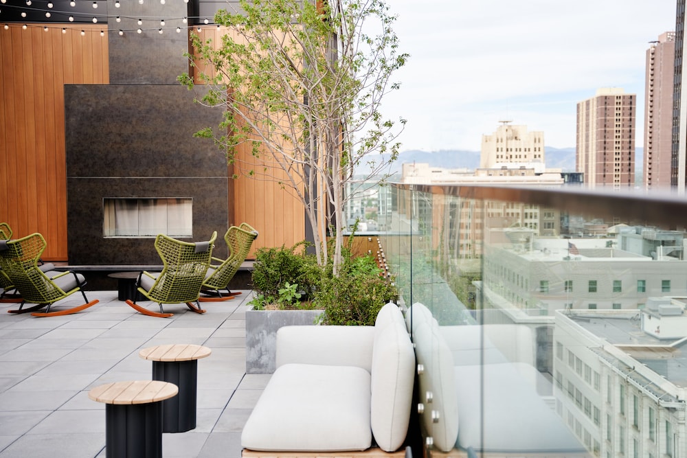 Hyatt Centric Downtown Denver 19/50