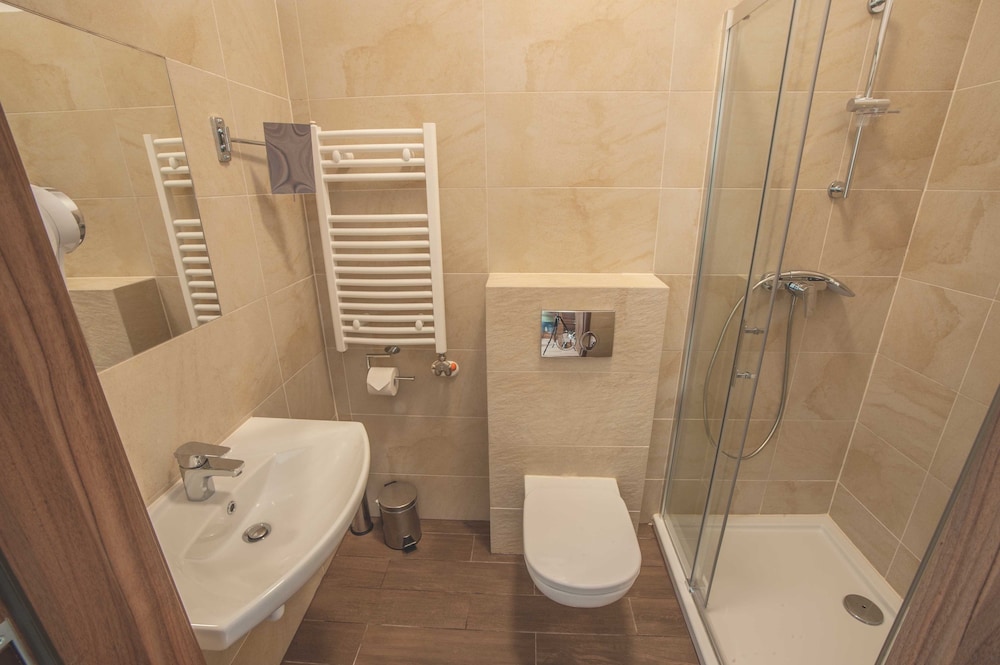 PERGAMIN ROYAL APARTMENTS 40/41