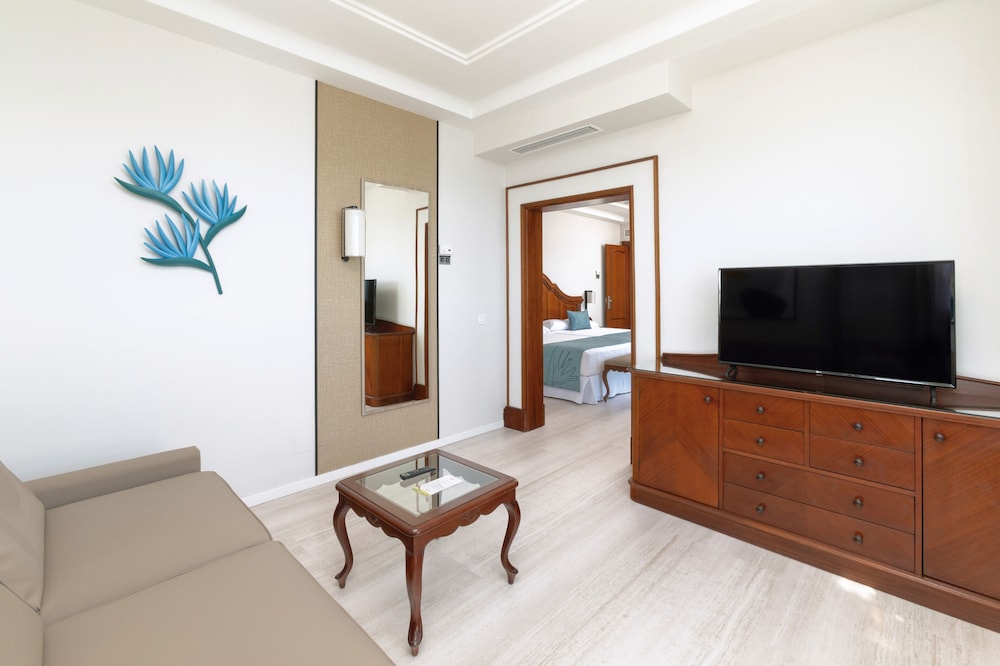 Hotel Riu Madeira 45/67