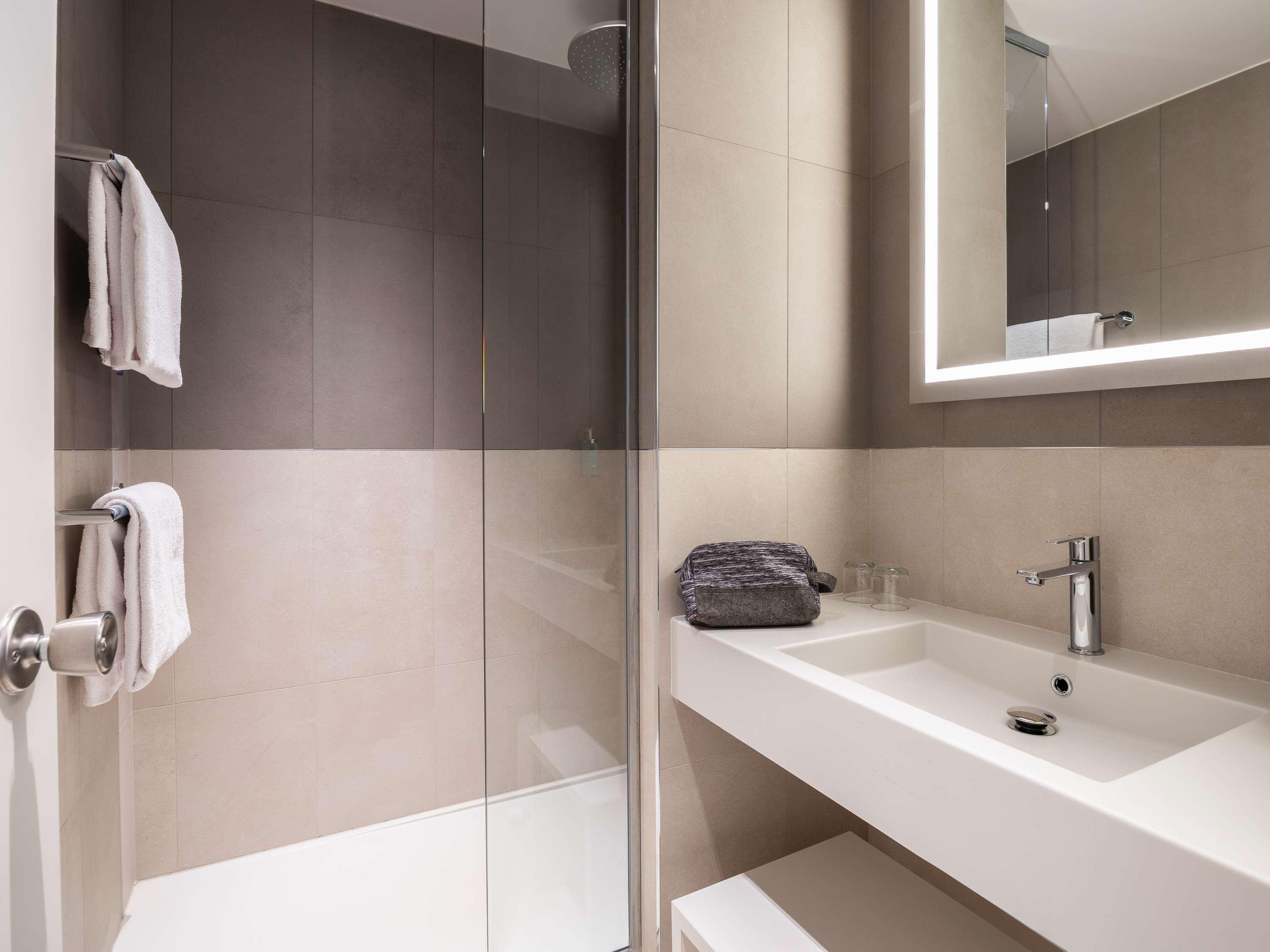 غرفة بسرير مزدوج لذوي الإعاقة، Novotel Brugge Centrum 3/4