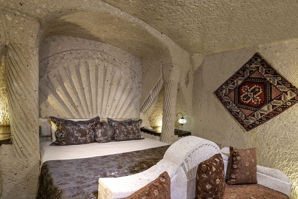 Mystic Cave House Hotel 22/50