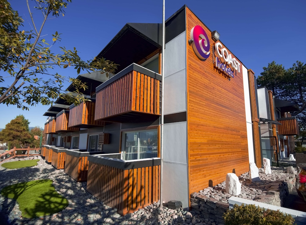 The New 401 Inn 2/50