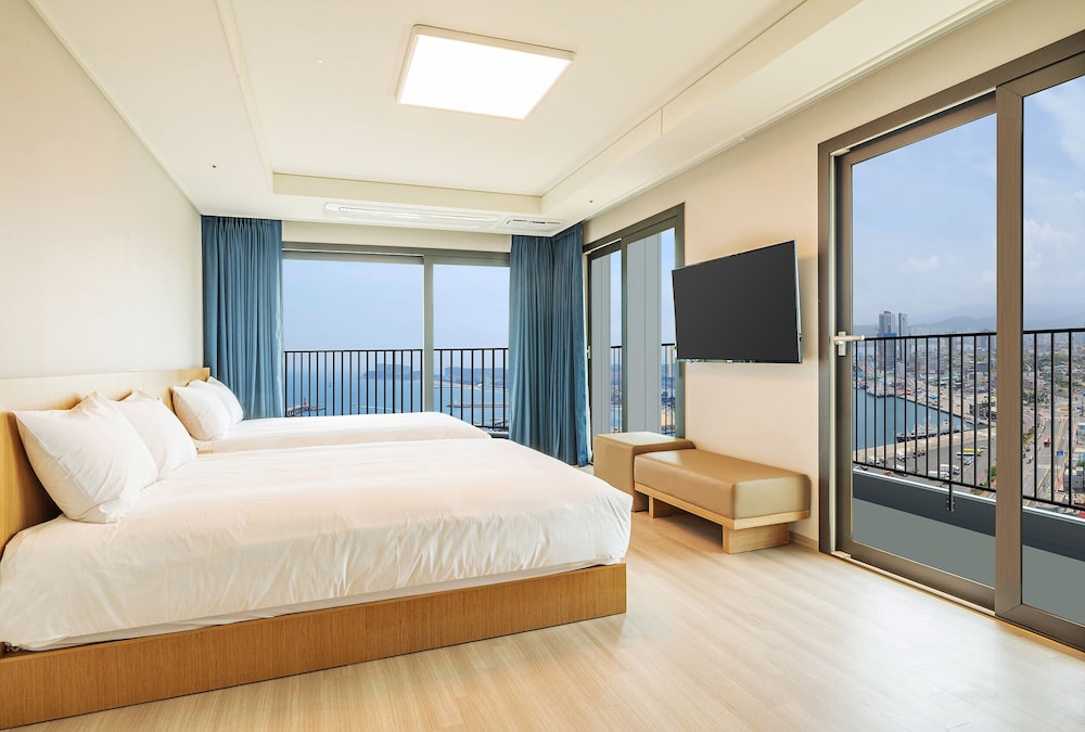 Sokcho I Park Suite Hotel and Resort 12/46