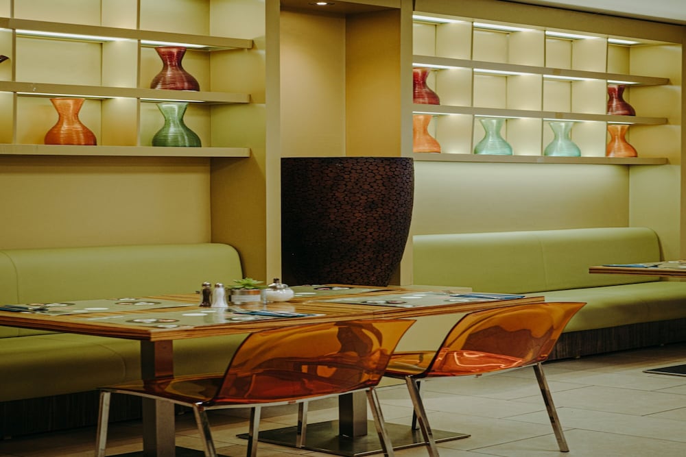 Honest Budapest by Chic & Basic 65/81