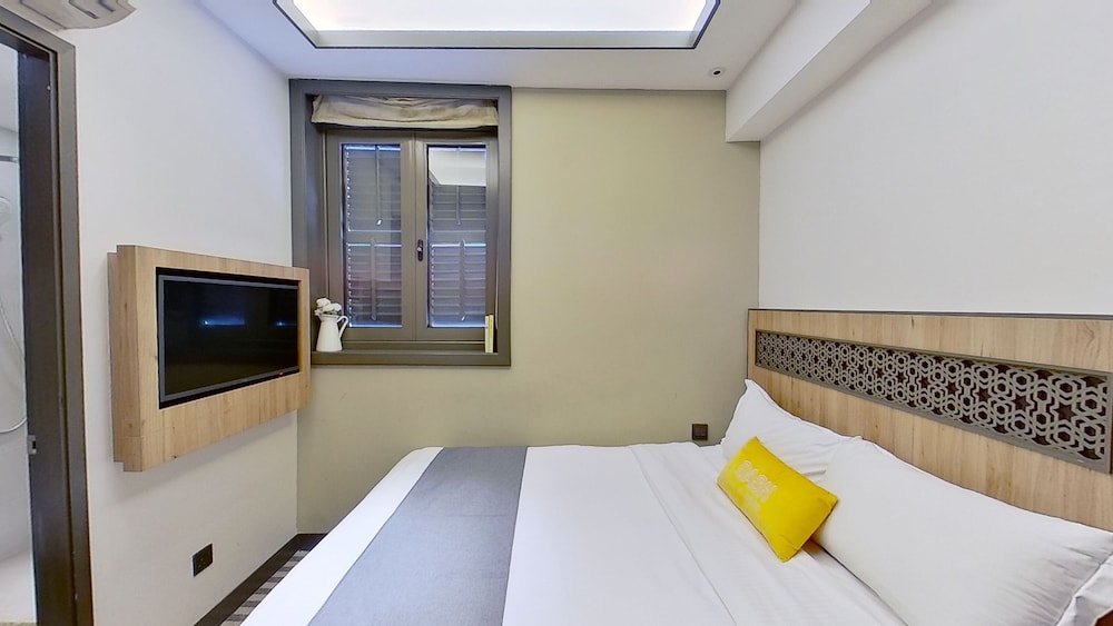 Comfy, Double Bed