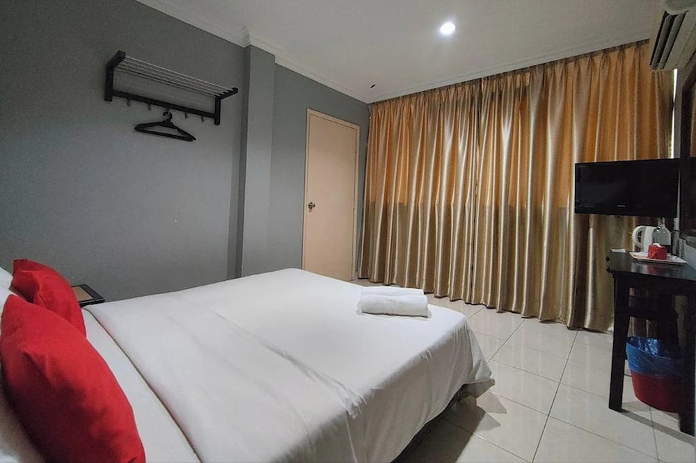 PUTERI AMPANG HOTEL 25/48