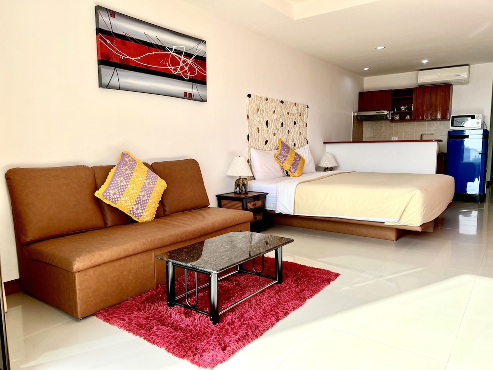 Mountain Sea View Luxury Apartments 48/72